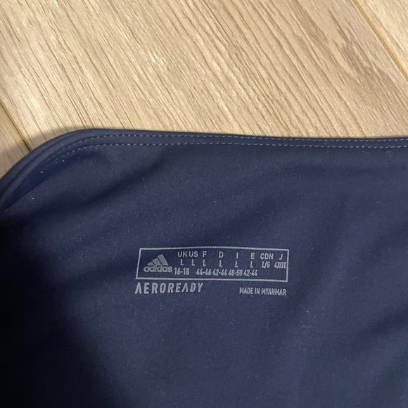 Adidas spandex shorts - Picture 2 of 3